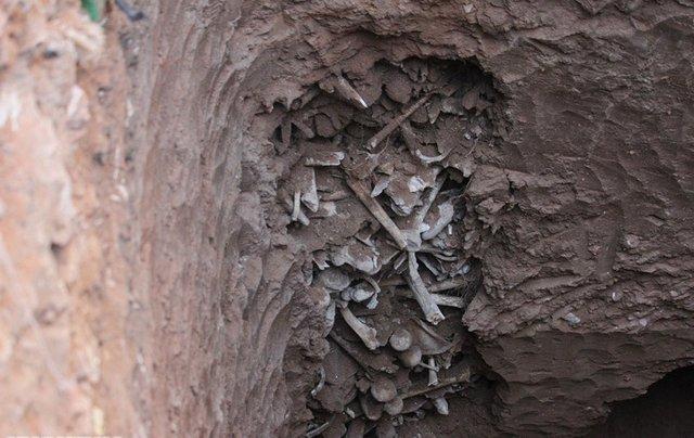 گور دسته جمعی تبریز، تاریخی نیست