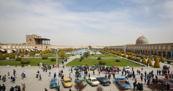 خودروها در وسط تاریخ اصفهان چه می نمایند؟